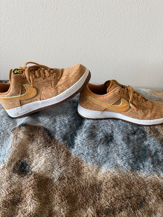 Nike Other - Nike Men’s Air Force 1 Happy Pinneapple